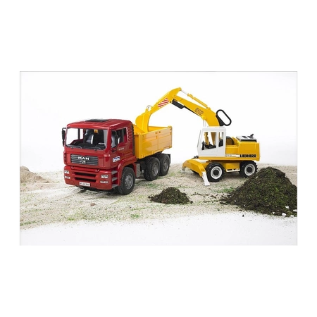 BRUDER Wywrotka MAN TGA z koparką Liebherr 02751